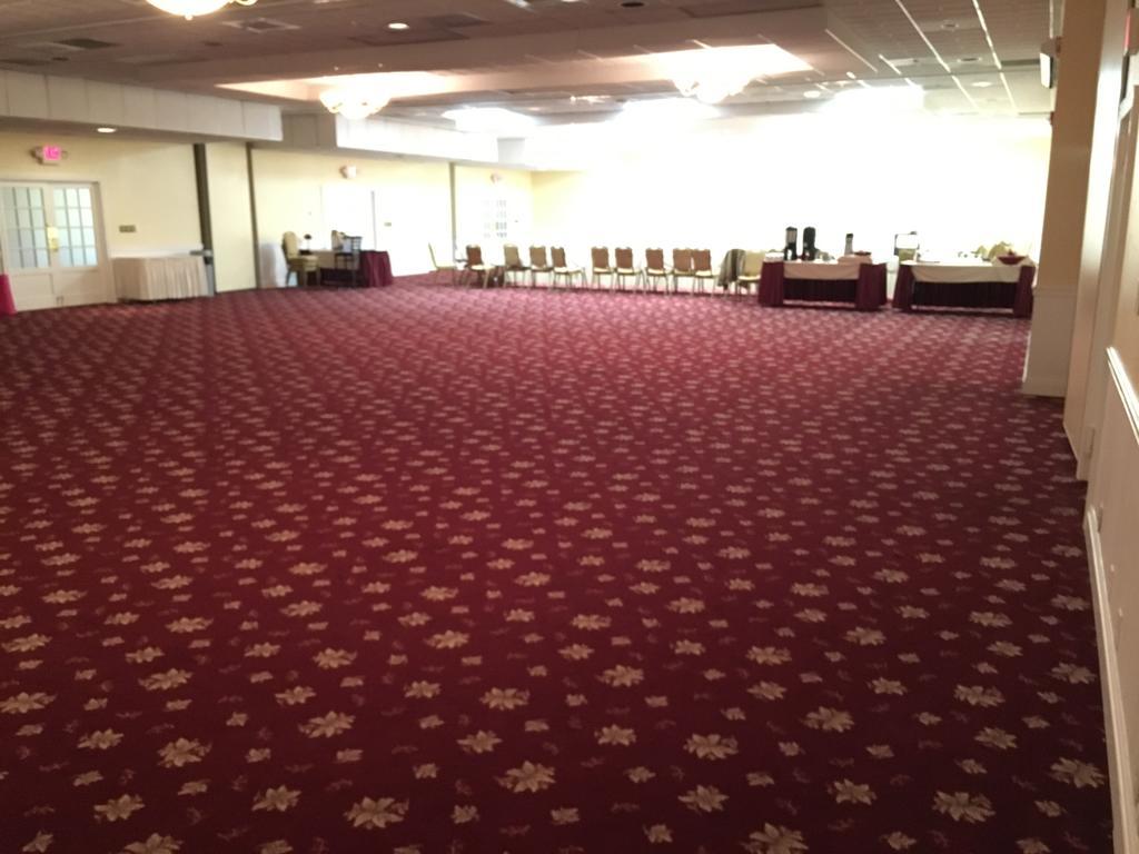 Ramada Conference Center Hotel Моргантаун Екстериор снимка